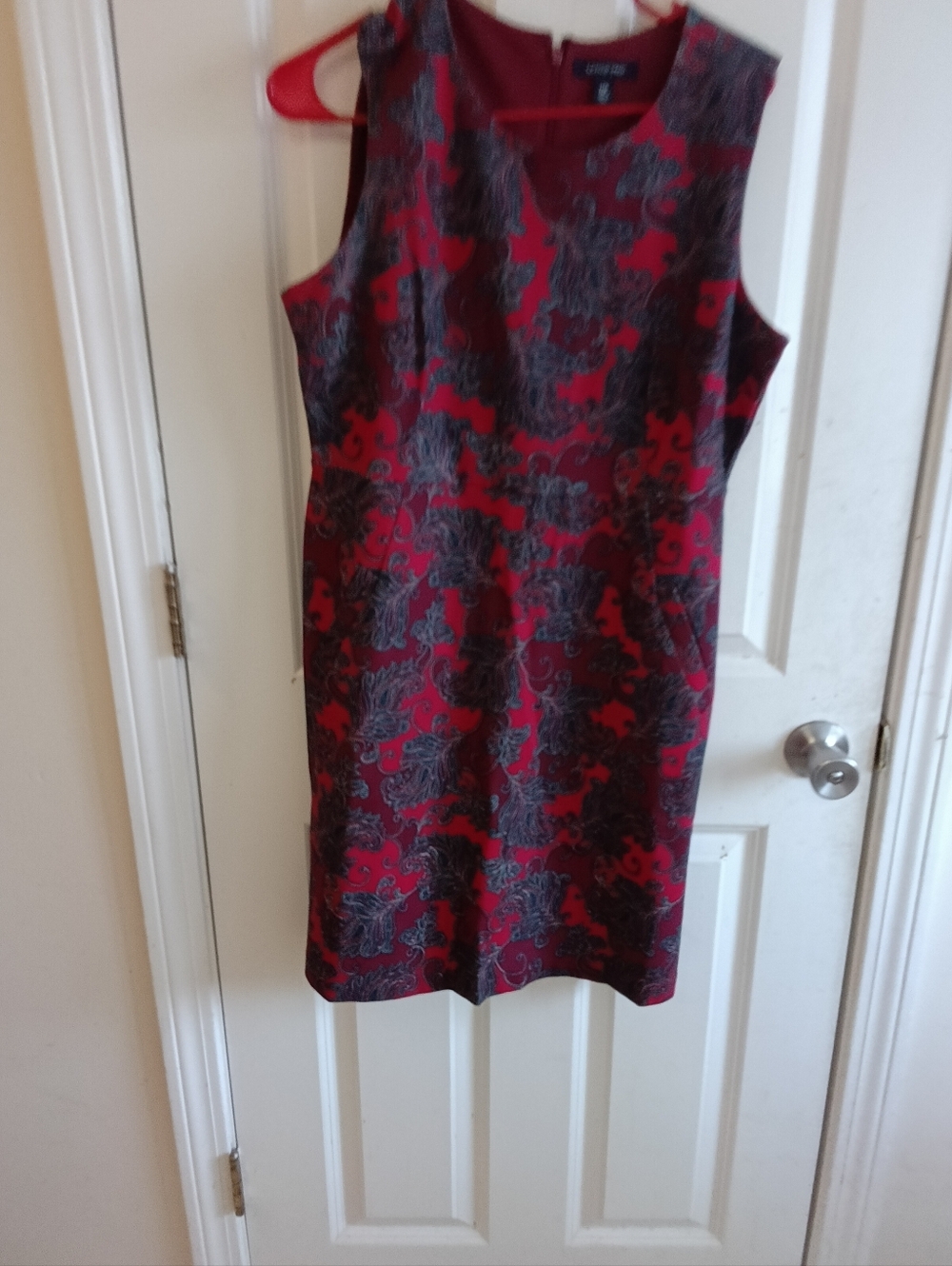 Lands' End Sleeveless Red & Black Floral-Print Shift Dress - Picture 3 of 7